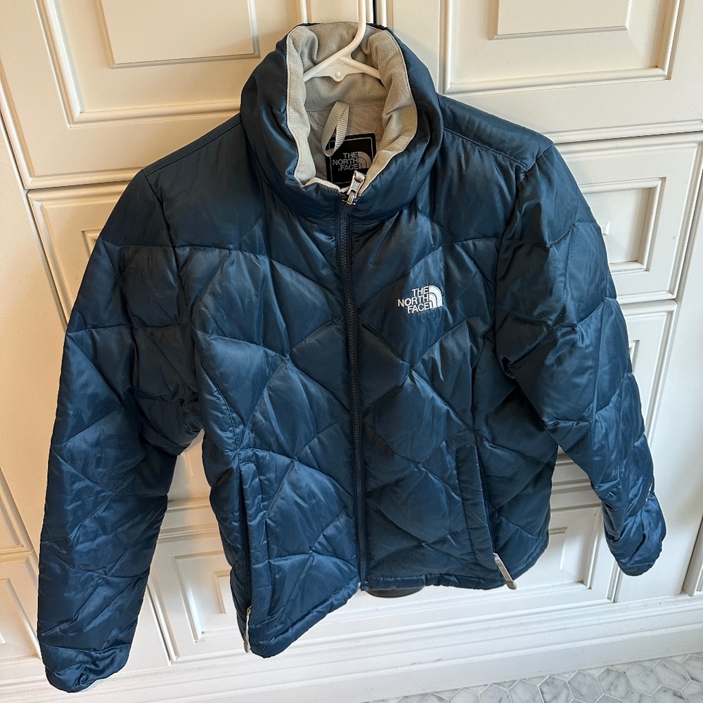 North Face 550 Aconcagua Women’s Small  Down Filled Jacket Zip Up Puffer